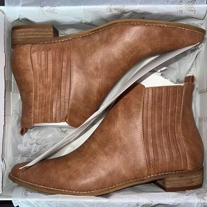 🆕 Leather Cognac Booties